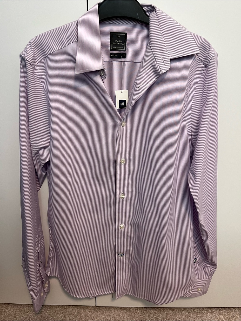 GAP Women’s Purple & White Pinstripe Dress Shirt